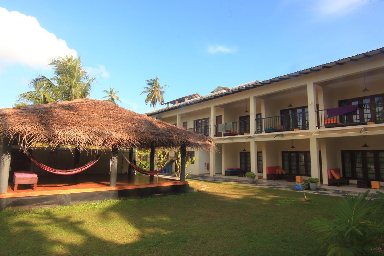 Jj'S Hostel Mirissa Exterior foto